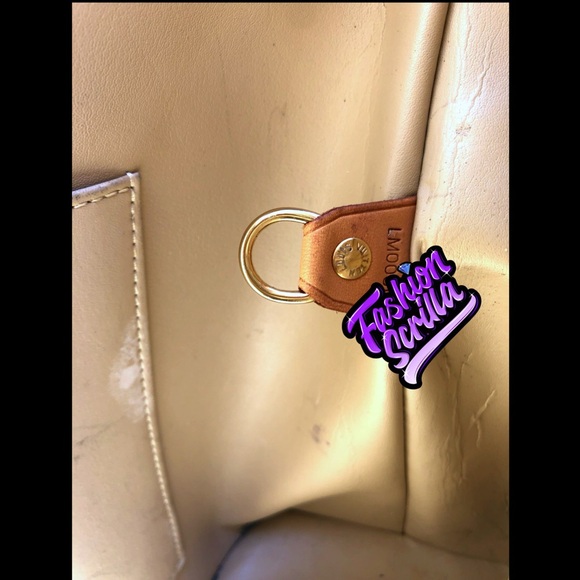 Louis Vuitton Vintage Authentic Gold Yellow Patent Leather Tote bag - Picture 6 of 16